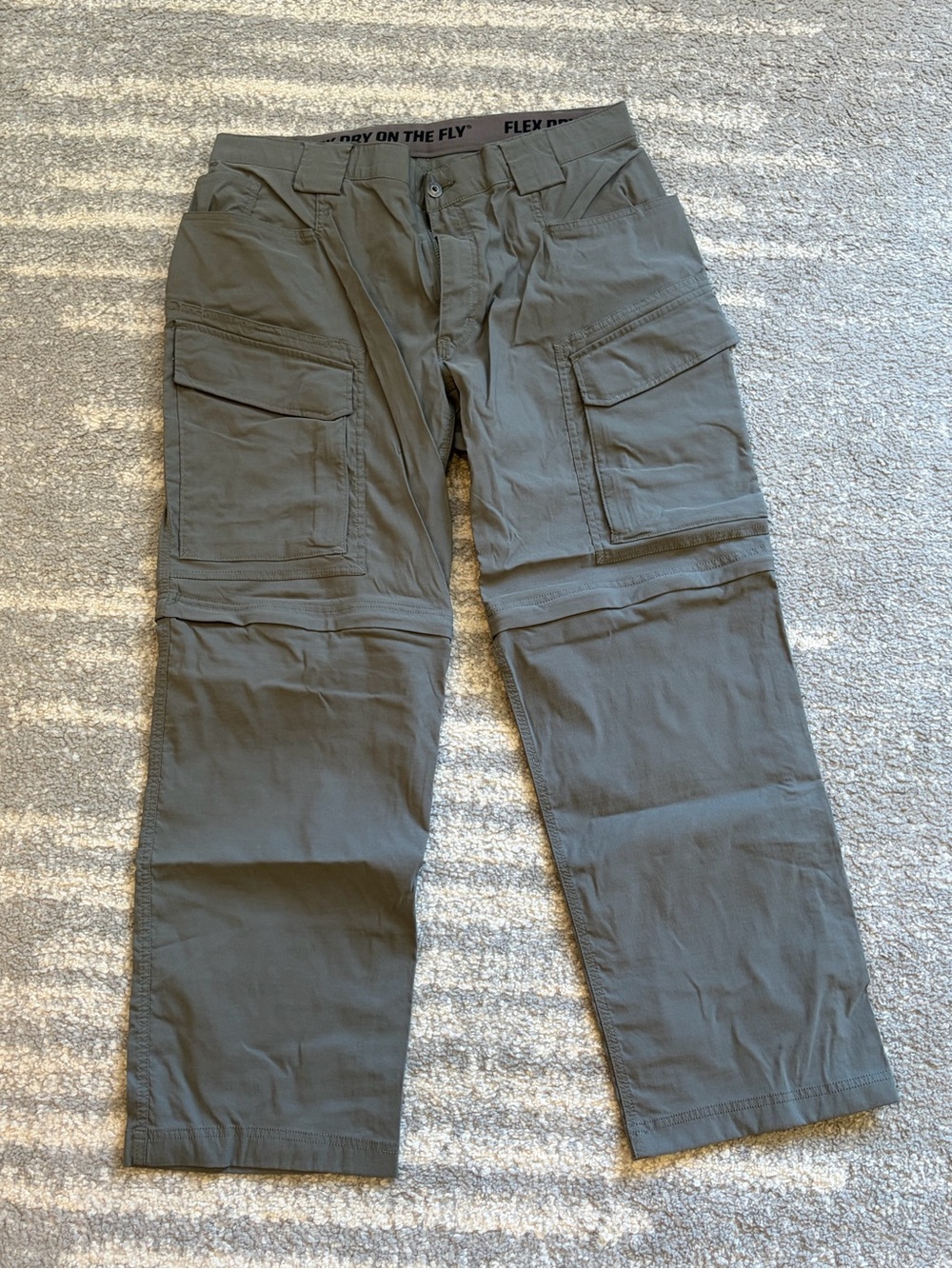 Duluth Trading Co Men's Convertible Cargo Pants - Gray